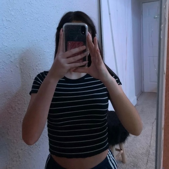 Crop top bundle - Picture 2 of 5